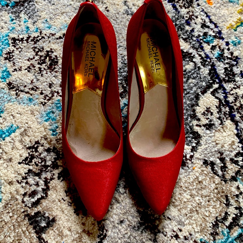 Michael Korea red leather pumps, great condition  3” heel